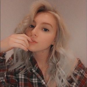 Meet your Posher, Hailey